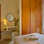 Eleonora House Sidárion