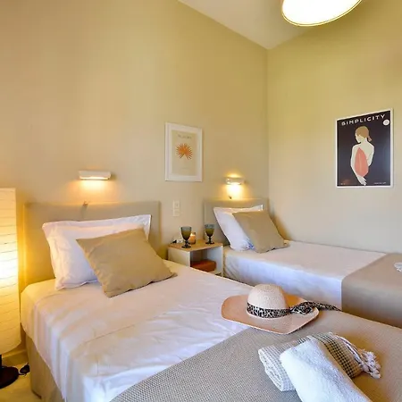 Eleonora House Holiday home