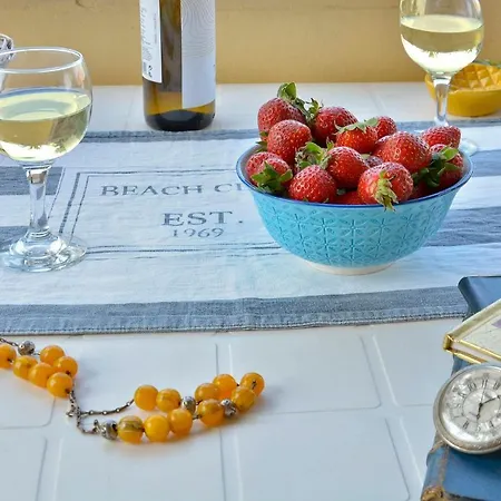 Eleonora House Holiday home